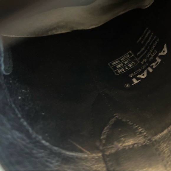 Ariat Black Embroidered Heeled Boots - Picture 9 of 12